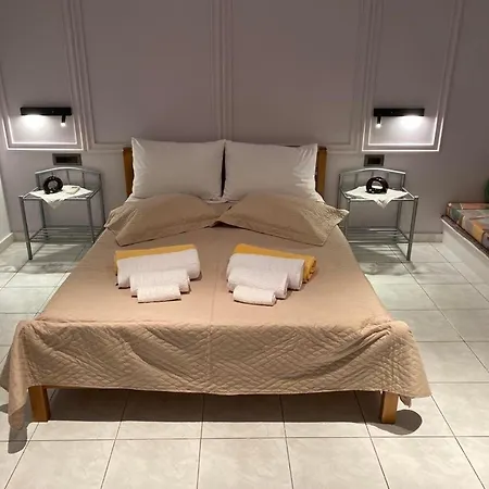 Tzitzifies 别墅 Kourouklata