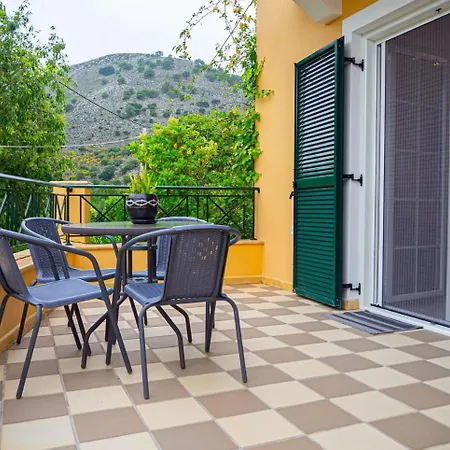 Villa Tzitzifies Kourouklata