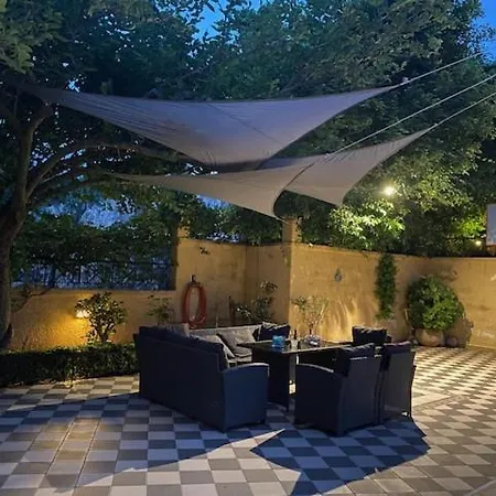 Tzitzifies Kourouklata