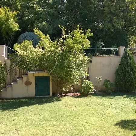 Tzitzifies Villa *