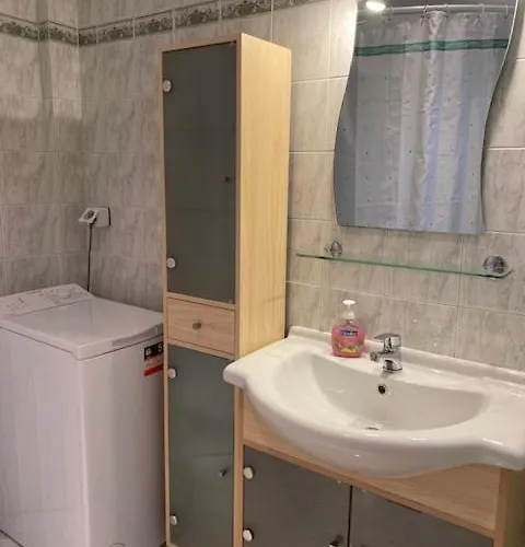 Villa Tzitzifies Kourouklata